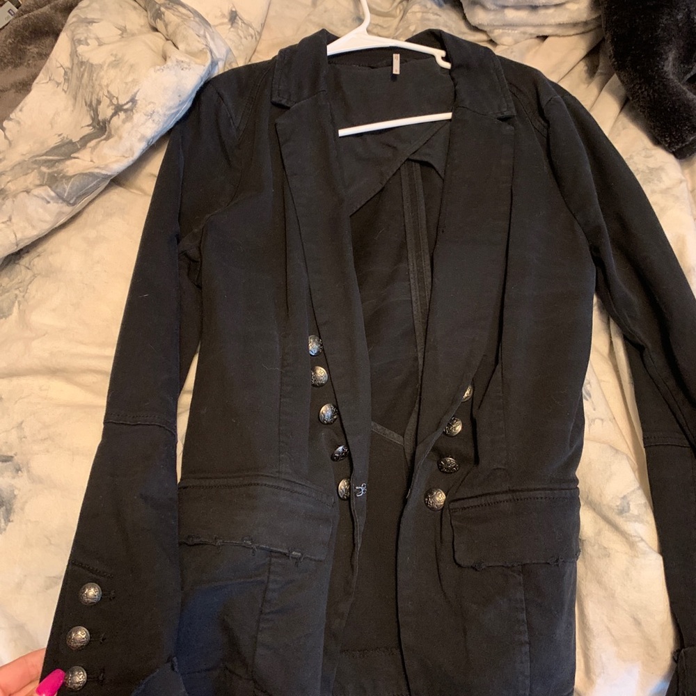 New free people blazer!!! Never worn 😍